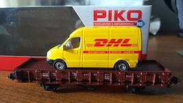 PIKO    DHL () 577172
